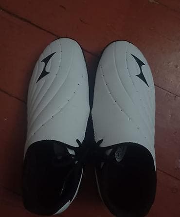 Тхэквондо Соги Хиллз (для зала), размер 40. - Цвет: белый с чёрными