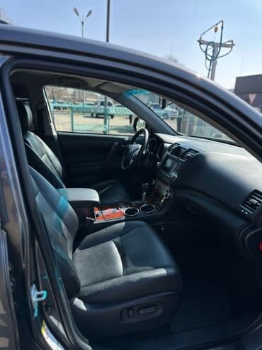 транспорт авто: Toyota : 2011 г., 3.5 л, Автоматтык, Бензин, Жол тандабас — 3
