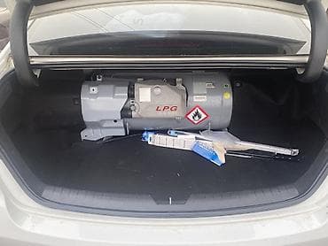 santa fe: Hyundai Sonata: 2019 г., 2 л, Автомат, Газ, Седан — 8