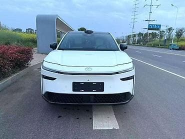 китайский мини гелик цена: Toyota bZ3X: 2025 г., Электромобиль, Кроссовер — 2