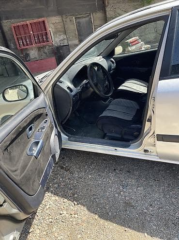 Продажа авто: Mitsubishi Carisma: 2000 г., 1.8 л, Автомат, Бензин, Седан — 5