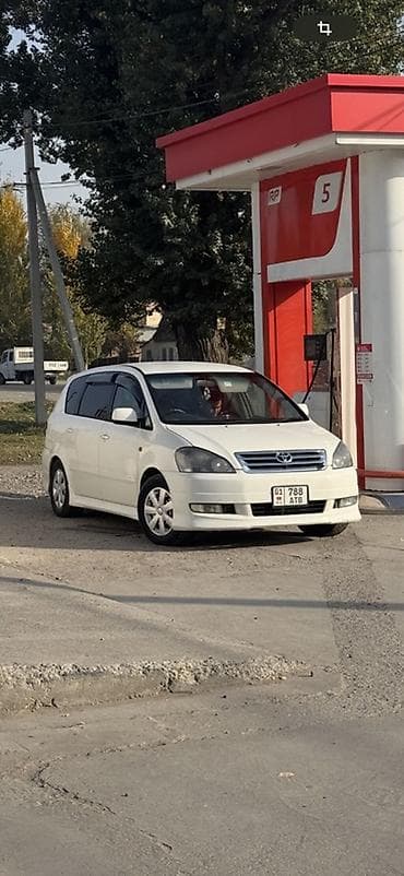 Toyota: Toyota Ipsum: 2002 г., 2.4 л, Автомат, Газ, Вэн/Минивэн — 1
