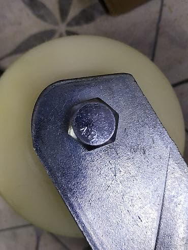 Эмерек үчүн дөңгөлөкчөлөр: Поворотное промышленное колесо с тормозом. - Тип: роликовое колесо на lalafo.kg да — 1 Эмерек үчүн дөңгөлөкчөлөр: Поворотное промышленное колесо с тормозом. - Тип: роликовое колесо на — 1