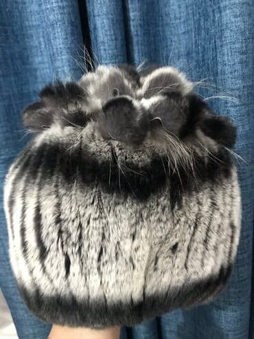 Продаю новую шапку,вязанная норка!Цена 4500 сом!
