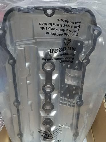 Клапандар, клапан капкактары: Клапан капкагы BMW Жаңы — 2