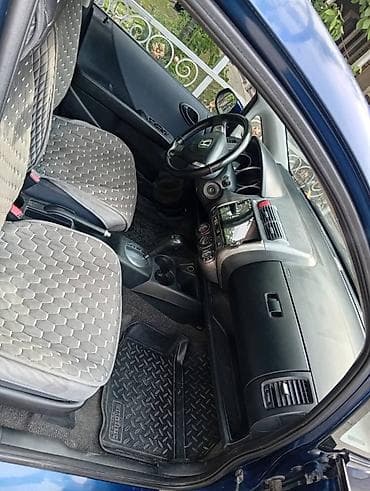 хонда степ прадаю: Honda Jazz: 2004 г., 1.4 л, Вариатор, Бензин, Хэтчбэк — 5