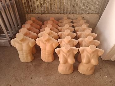 Оборудование и аксессуары для магазина одежды/клавишной торговли В