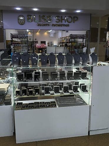24: Витрины под бижутерию и серебро ! Срочная продажа островок на 6 м кв — 2