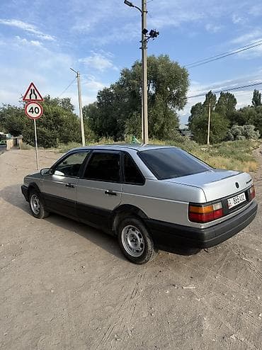 мото мини: Volkswagen Passat: 1990 г., 1.8 л, Механика, Бензин, Седан — 3