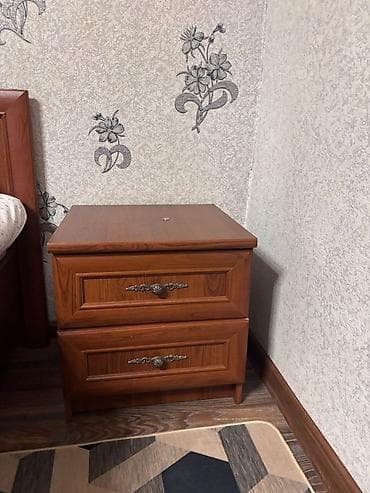 комоды шкафы тумбы: Спальный гарнитур в классическом стиле (цвет тёмный орех) Состав: - — 4