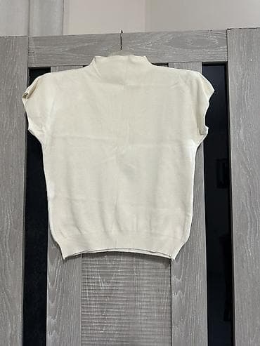 second hand: Освобождаю гардероб, стали маленькими. Цена разная. От 100 сом — 5