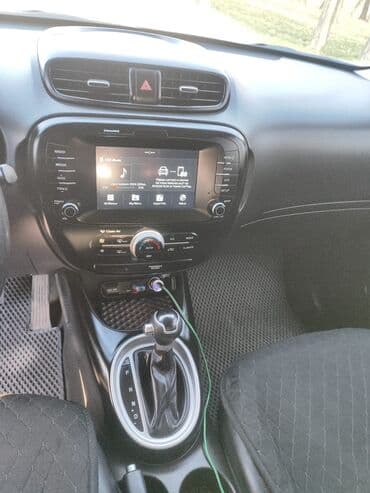 авто салон: Kia Soul: 2018 г., 1.6 л, Автомат, Бензин, Хэтчбэк — 9