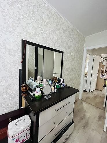 Квартиры: 3 комнаты, 60 м², 104 серия, 3 этаж, Косметический ремонт — 5