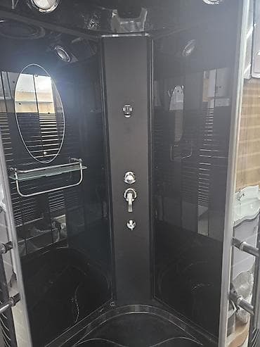 Сантехника: Душевая кабина Полукруглая, Покрытие: Тонированное — 4