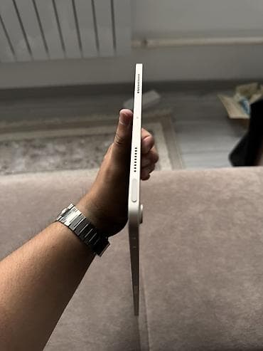 Планшеты: Планшет, Apple, память 256 ГБ, 10" - 11", Wi-Fi, Б/у, Классический цвет - Белый — 4