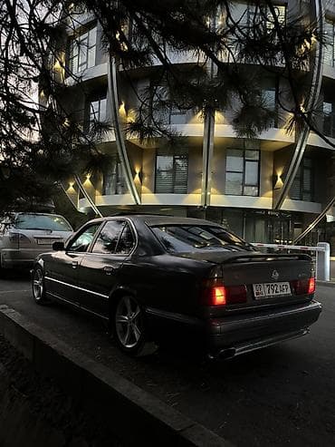 BMW 5 series: 1995 г., 2.5 л, Бензин, Седан