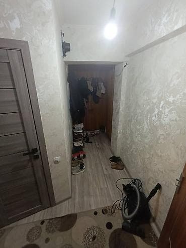 торг: 3 комнаты, 56 м², 104 серия, 2 этаж, Старый ремонт — 2