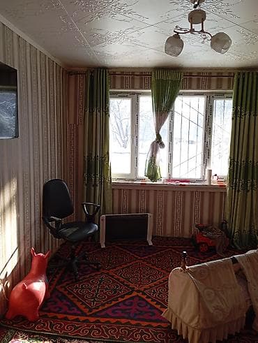 1 ком квартира: 2 комнаты, 52 м², Старый ремонт — 3