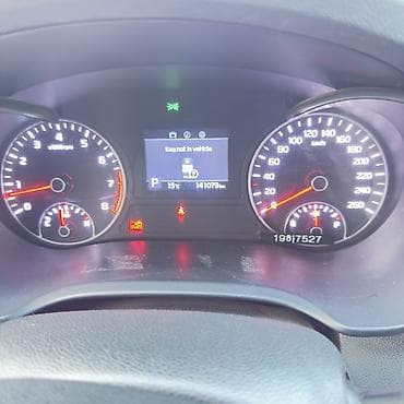 на лобовое: Kia K5: 2019 г., 2 л, Автомат, Газ, Седан — 10