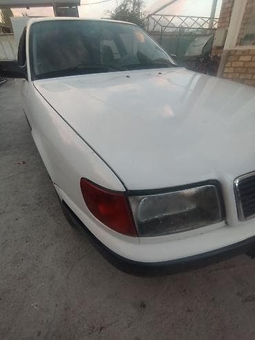 ваз 03: Audi 100: 1993 г., Механика, Седан — 2