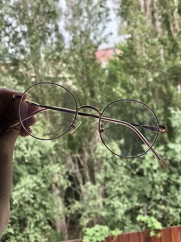 Круглые очки в винтажном стиле - Оправа: тонкий металлический обод