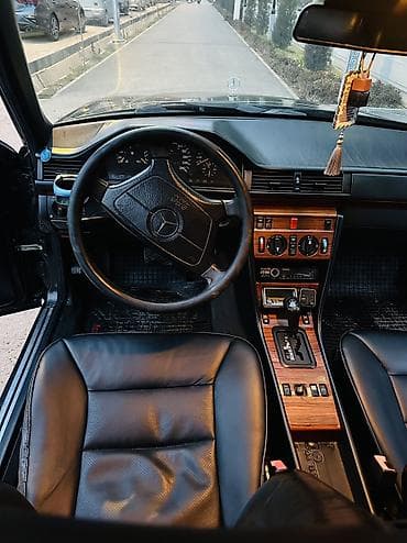 машинаны: Mercedes-Benz W124: 1994 г., 2.2 л, Автомат, Бензин, Седан — 6
