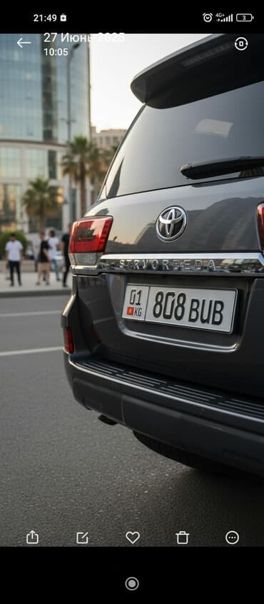 срочно продаю нужны деньги очень срочно: Toyota 4Runner: 2025 г., 0.2 л, Робот, Гибрид, Внедорожник — 1