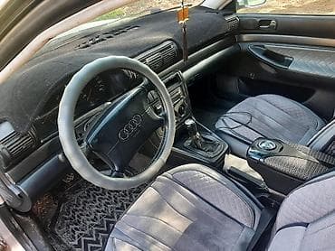 жигули 14: Audi A4: 1995 г., 1.6 л, Ручные, Бензин, Седан — 3