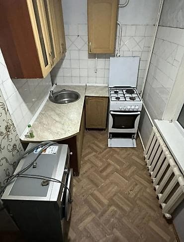 discovery studio: 1 комната, 35 м², 5 мкр 105 серия, 1 этаж, Старый ремонт — 5