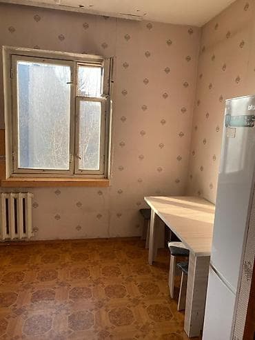 восток 5 продаю квартиру: 2 комнаты, 53 м², Индивидуалка, 5 этаж, Старый ремонт — 1