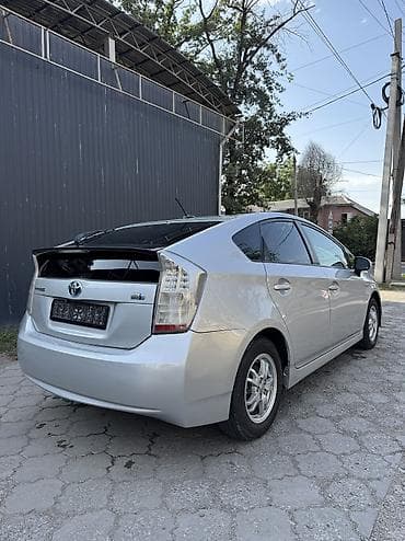 step rf1: Toyota Prius: 2011 г., 1.8 л, Автомат, Гибрид — 4