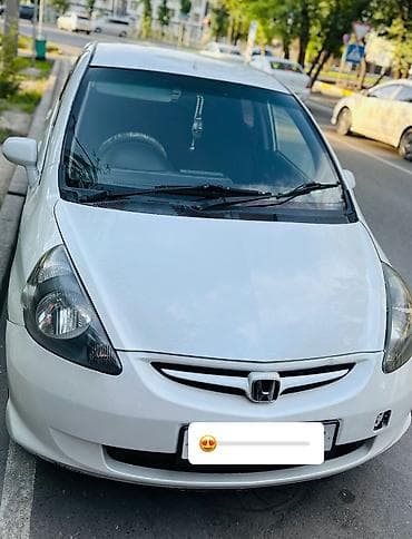 Продажа авто: Honda Fit: 2003 г., 1.3 л, Вариатор, Бензин, Хэтчбэк — 2