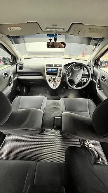 toyota corolla versa: Honda Civic: 2004 г., Хэтчбэк — 8