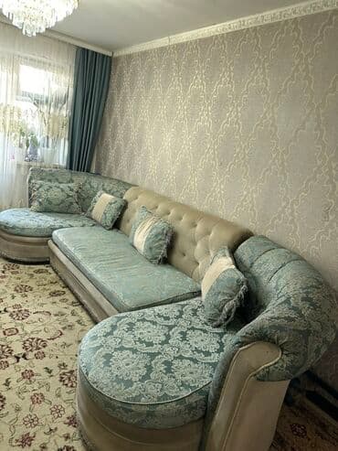 кресло классическое: Угловой диван, C подушками — 2