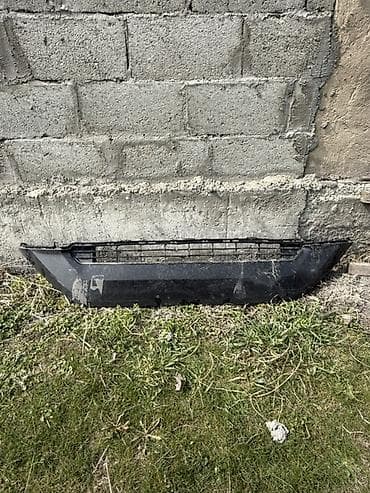 Бампер и комплектующие: Бампер Toyota, Б/у, Оригинал — 2