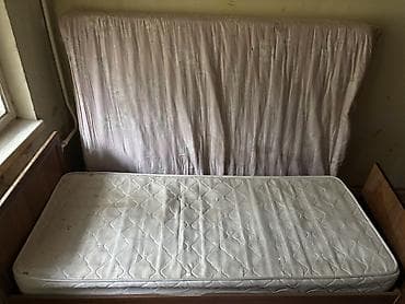 sofa bed: Мебели б/у односпальная кровать с высоким изголовьем и пружинным — 1