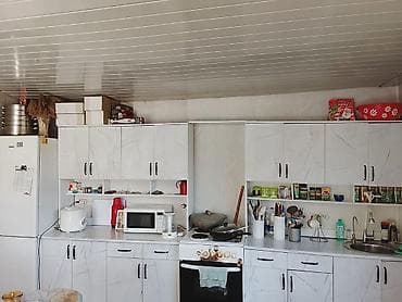 дом на калесох: СРОЧНО ПРОДАЕТСЯ ДОМ С УЧАСТОКОМ Район: Калыс-Ордо Участок: 6 соток — 6