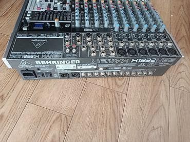 ufc диск: Микшерный пульт Behringer Xenyx X1832USB - Аналоговый микшер 18 — 2