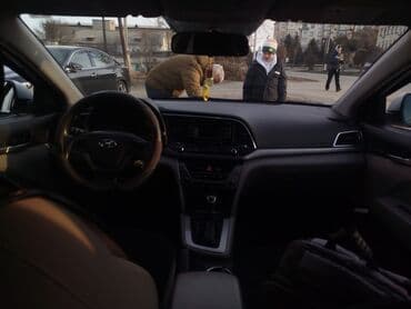 меняю дом на авто: Hyundai Elantra: 2017 г., Седан — 6