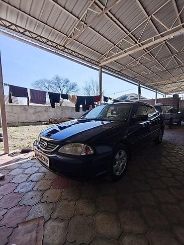 ваз каракол: Toyota Avensis: 2002 г., 1.8 л, Кол менен иштөөчү, Бензин, Лифтбек — 2