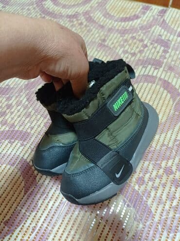 зимний обув: Детские зимние ботинки-дутики Nike ACG - Теплая модель для холодной — 2