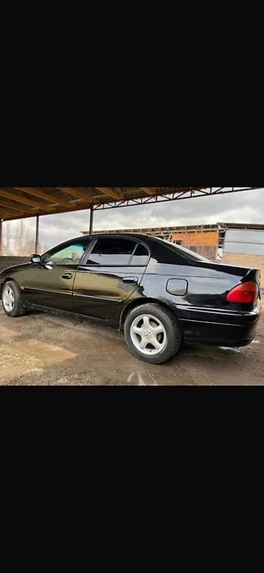 противотуманники ипсум: Toyota Avensis: 1999 г., 2 л, Механика, Газ, Седан — 2