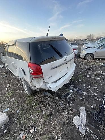 меняю на тойота ист: Toyota WISH: 2003 г., 1.8 л, Бензин — 3