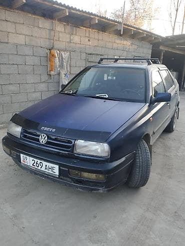 решетка на гольф 4: Volkswagen Vento: 1994 г., 2 л, Ручные, Седан — 10