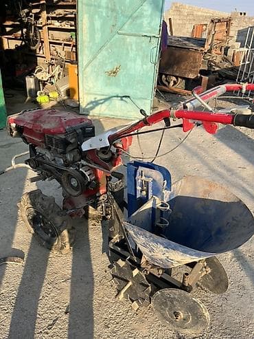 куплю электро инструмент: Мотоблок с навесным оборудованием Описание: - Универсальный мотоблок — 4