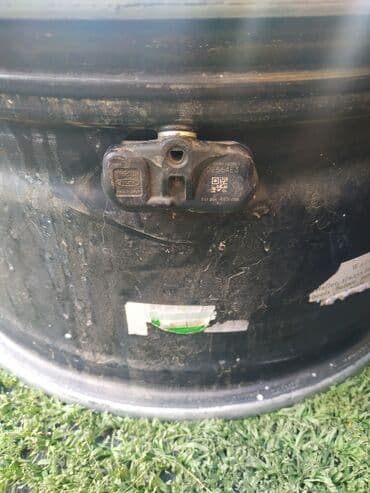 продаю титан диск на ниву: Диски R 18 Комплект, отверстий - 5 — 1