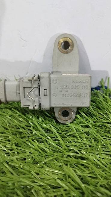 s500: Mercedes-Benz S500 W220 v-5.0 2000 год,датчик ускорения — 1