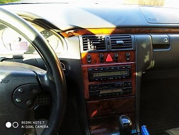 Продажа авто: Mercedes-Benz E-Class: 2000 г., Седан — 3