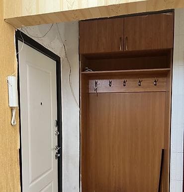 2 bedroom: Сдается в аренду 2 комнатная квартира 104 серии на 1 этаже в 9 мкр — 4