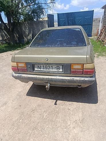 Транспорт: Audi 100: 1984 г., 2 л, Механика, Бензин, Седан — 2